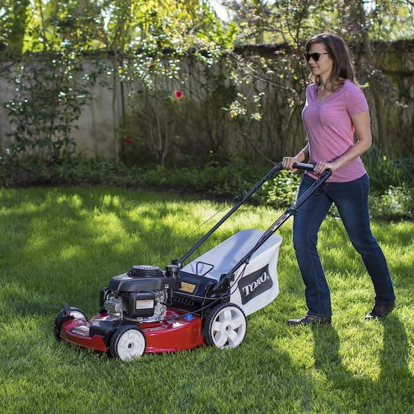 2026 Self Propelled Gas Lawn Mower 22 in. Honda Engine High Wheel Variable Speed