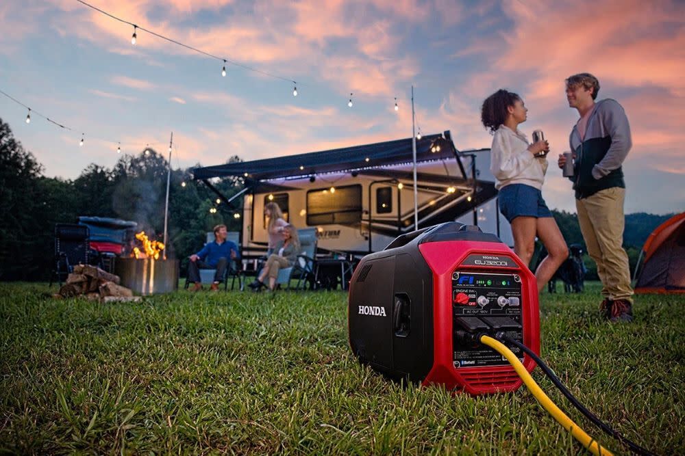 2026 EU3200i Inverter Generator 3200W, Super Quiet, Lightweight, with CO-MINDER